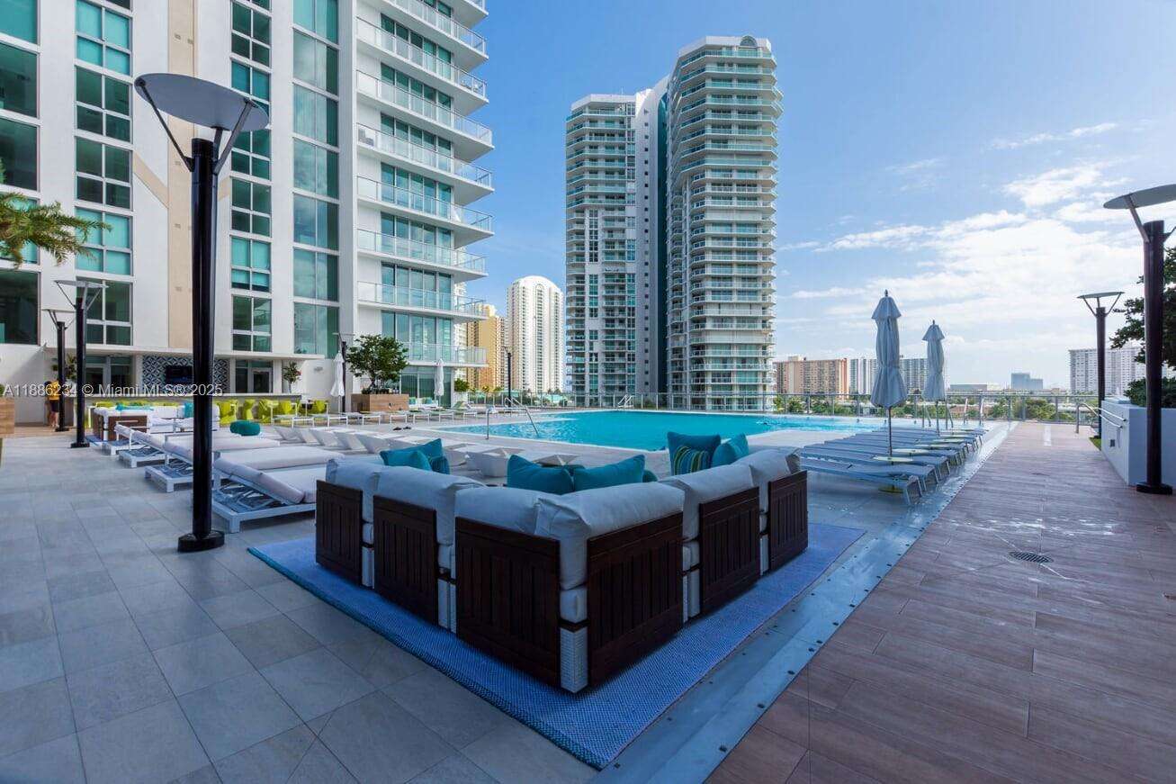 PARQUE TOWERS - 300 Sunny Isles Blvd, Sunny Isles Beach, FL 33160 | Picture 43