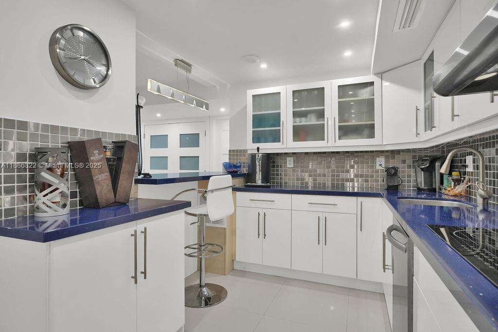 MAISON GRANDE - 6039 Collins Ave, Miami Beach, FL 33140 | Picture 8