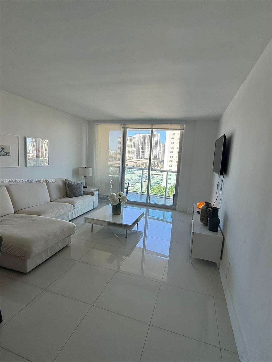 Ocean Reserve at 19370 Collins Ave, Sunny Isles Beach, FL 33160 - For Sale photo 27