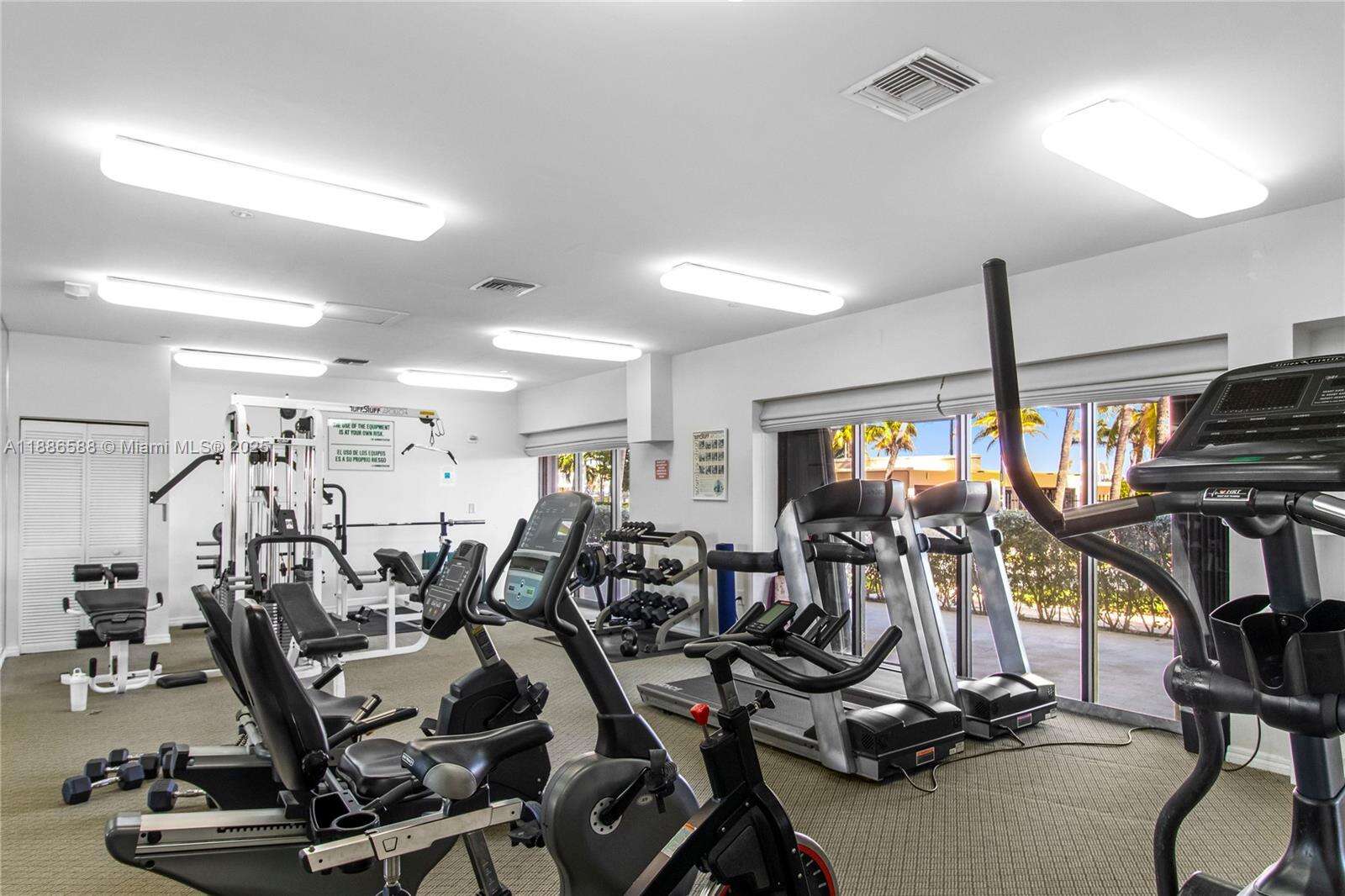 Oceanfront Plaza at 2625 Collins Ave, Miami Beach, FL 33140 - For Sale photo 21