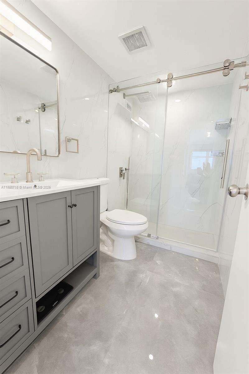 The Pavilion at 5601 Collins Ave, Miami Beach, FL 33140 - For Sale photo 19