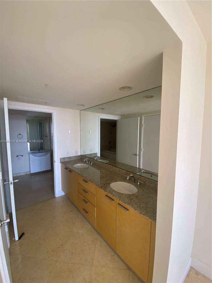 The Beach Club Three at 1800 Ocean Dr, Hallandale Beach, FL 33009 - For Sale photo 7