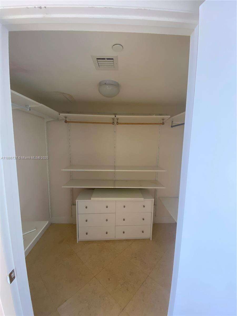 The Beach Club Three at 1800 Ocean Dr, Hallandale Beach, FL 33009 - For Sale photo 9