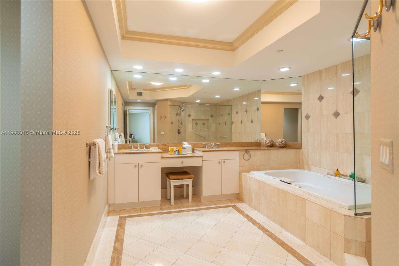 ATLANTIC III AT THE POINT - 21050 Point Pl, Aventura, FL 33180 | Picture 20