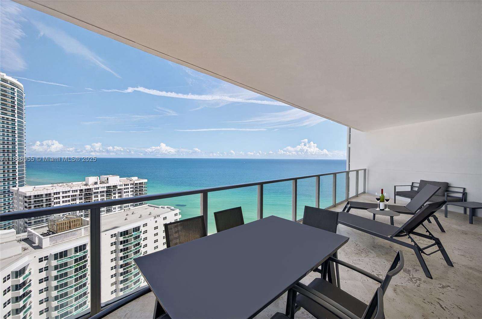 OCEAN PALMS - 3101 Ocean Dr, Hollywood, FL 33019 | Picture 14