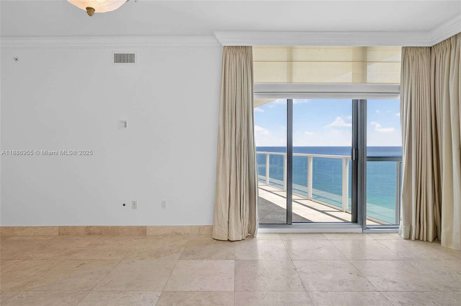 OCEAN PALMS - 3101 Ocean Dr, Hollywood, FL 33019 | Picture 25