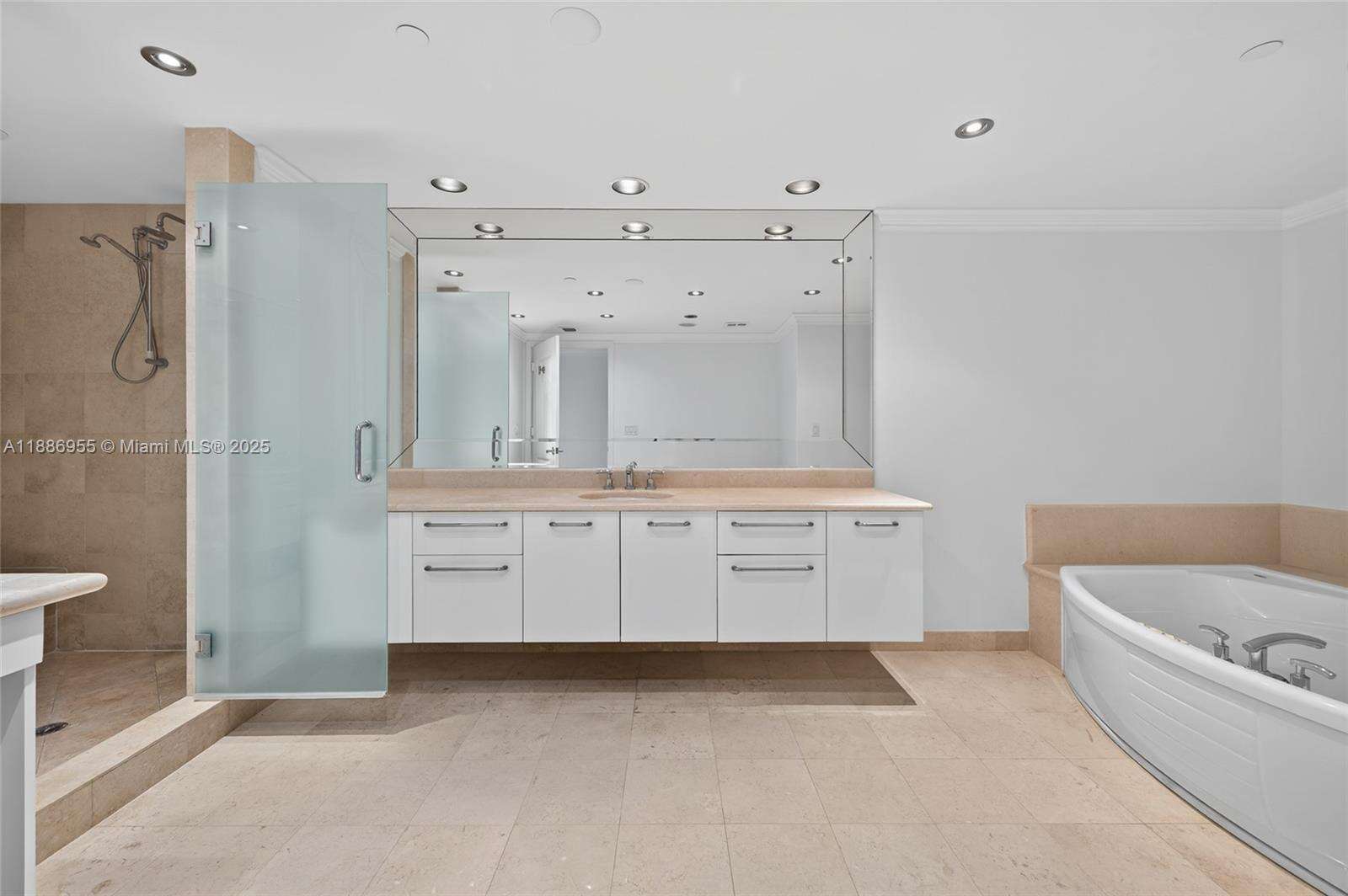 OCEAN PALMS - 3101 Ocean Dr, Hollywood, FL 33019 | Picture 29