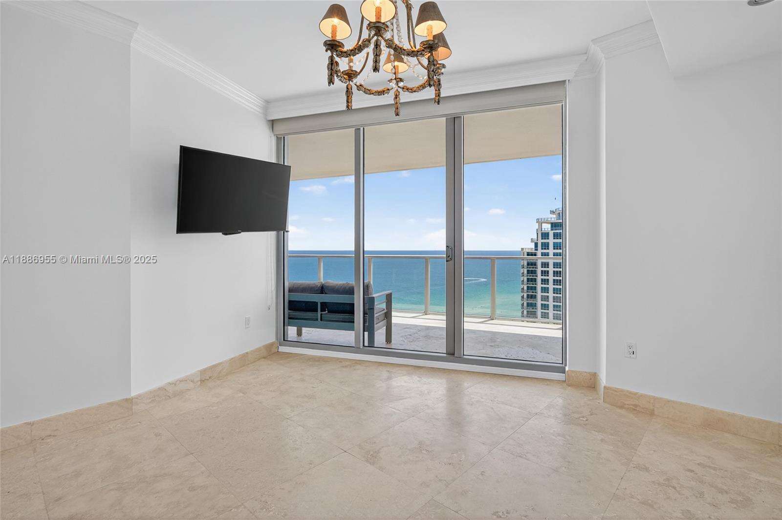 OCEAN PALMS - 3101 Ocean Dr, Hollywood, FL 33019 | Picture 36