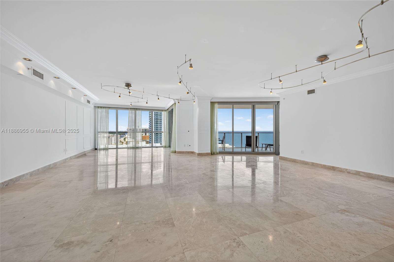 OCEAN PALMS - 3101 Ocean Dr, Hollywood, FL 33019 | Picture 6