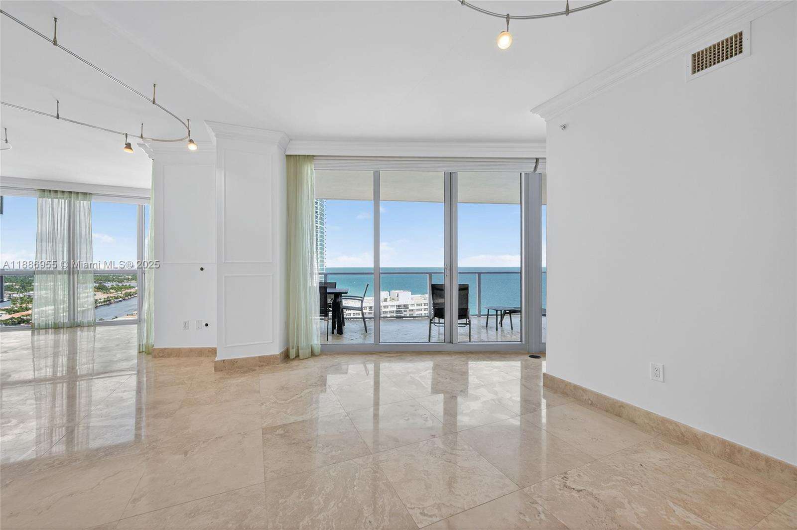 OCEAN PALMS - 3101 Ocean Dr, Hollywood, FL 33019 | Picture 7