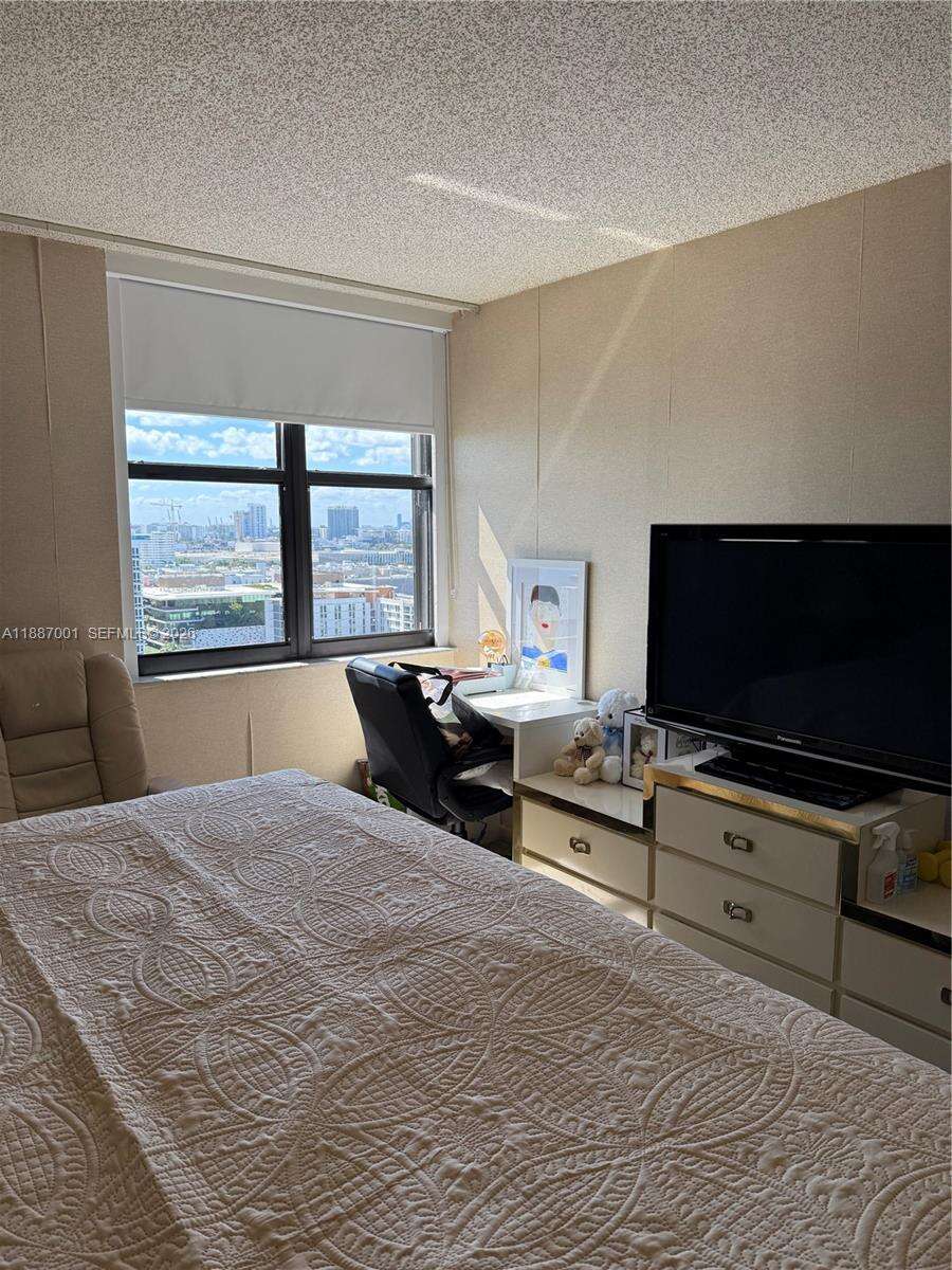 Club Atlantis at 2555 Collins Ave, Miami Beach, FL 33140 - For Sale photo 13