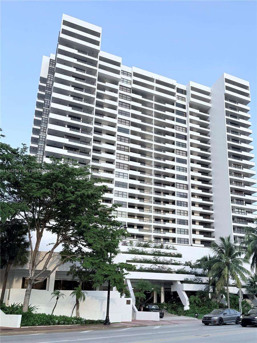 Club Atlantis at 2555 Collins Ave, Miami Beach, FL 33140 - For Sale photo 3
