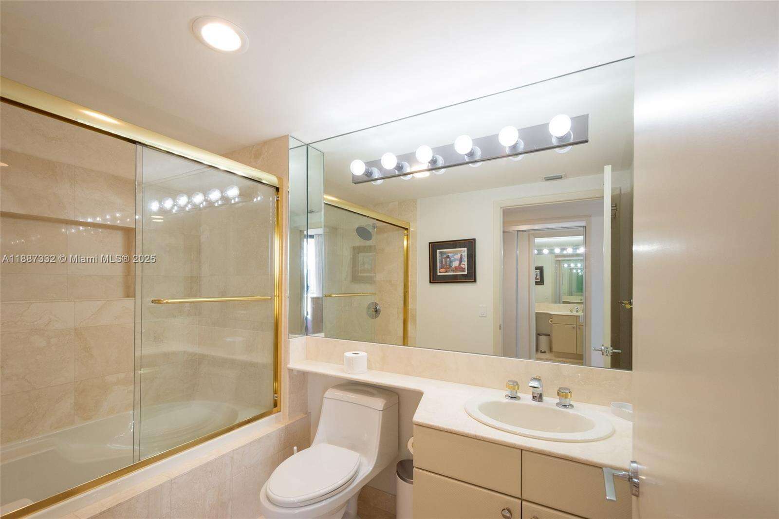 2000 Williams Island at 2000 Island Blvd, Aventura, FL 33160 - For Sale photo 18