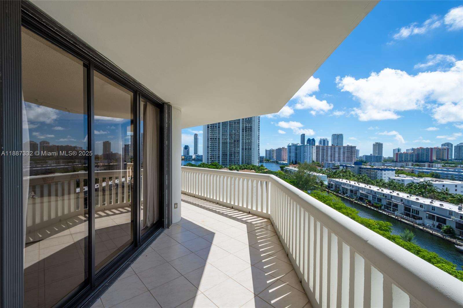 2000 Williams Island at 2000 Island Blvd, Aventura, FL 33160 - For Sale photo 19