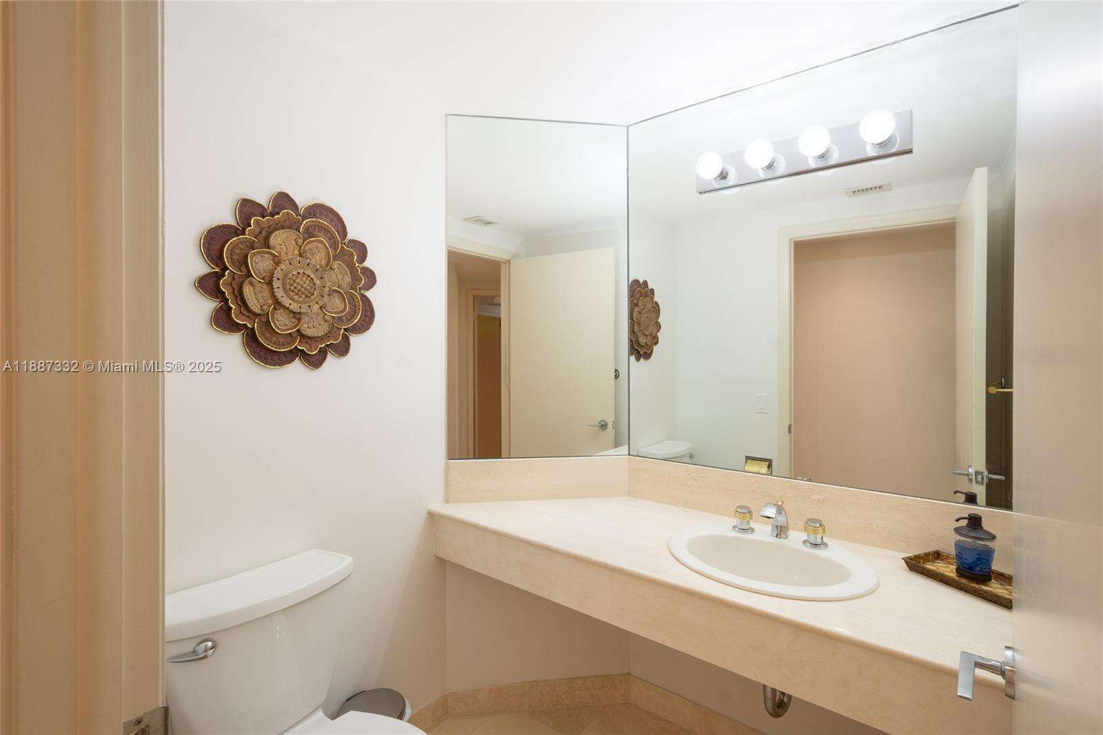 2000 Williams Island at 2000 Island Blvd, Aventura, FL 33160 - For Sale photo 6