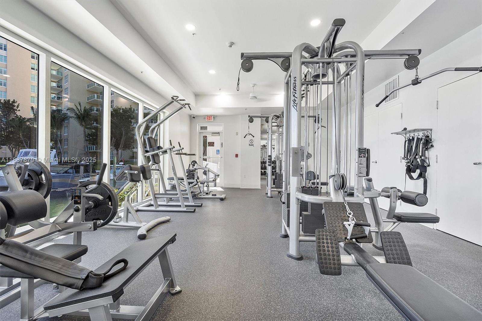 AVENTURA MARINA CONDO NUMBER ONE - 3340 190 St, Aventura, FL 33180 | Picture 11