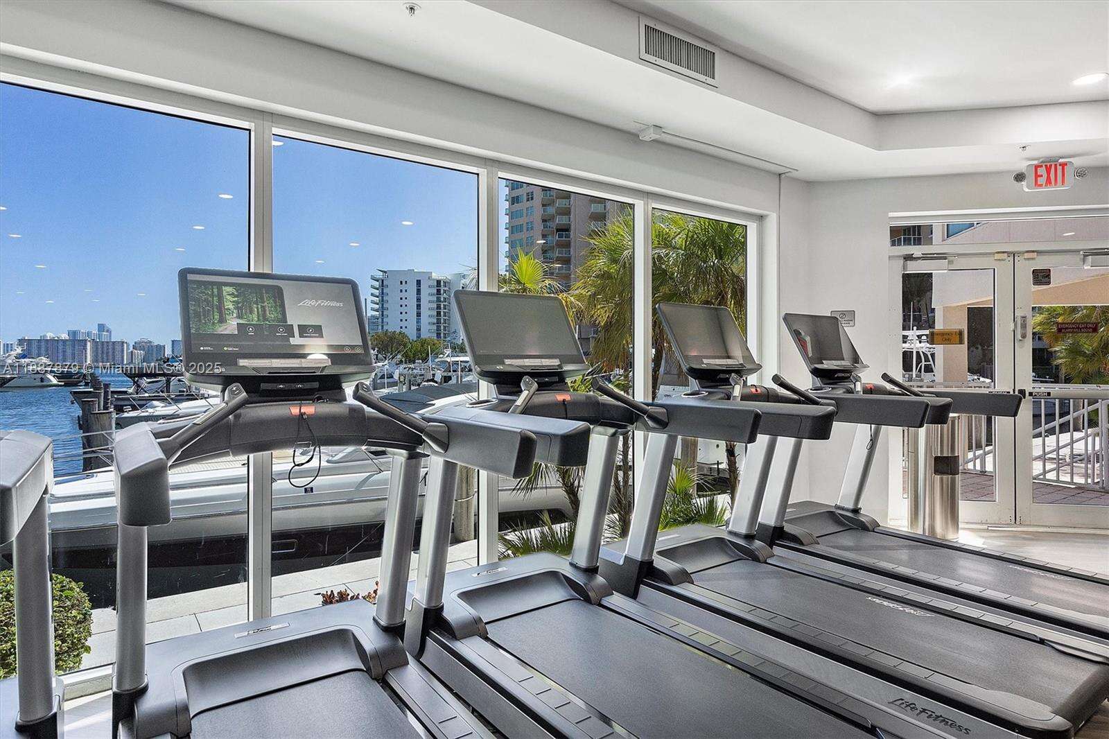 AVENTURA MARINA CONDO NUMBER ONE - 3340 190 St, Aventura, FL 33180 | Picture 12
