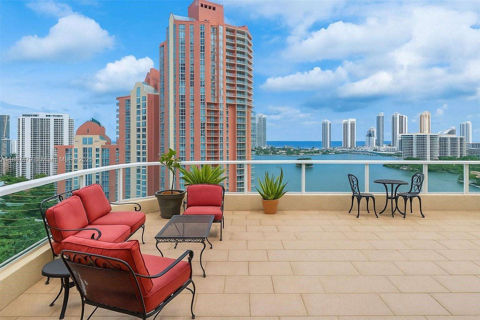 AVENTURA MARINA CONDO NUMBER ONE - 3340 190 St, Aventura, FL 33180 | Picture 3