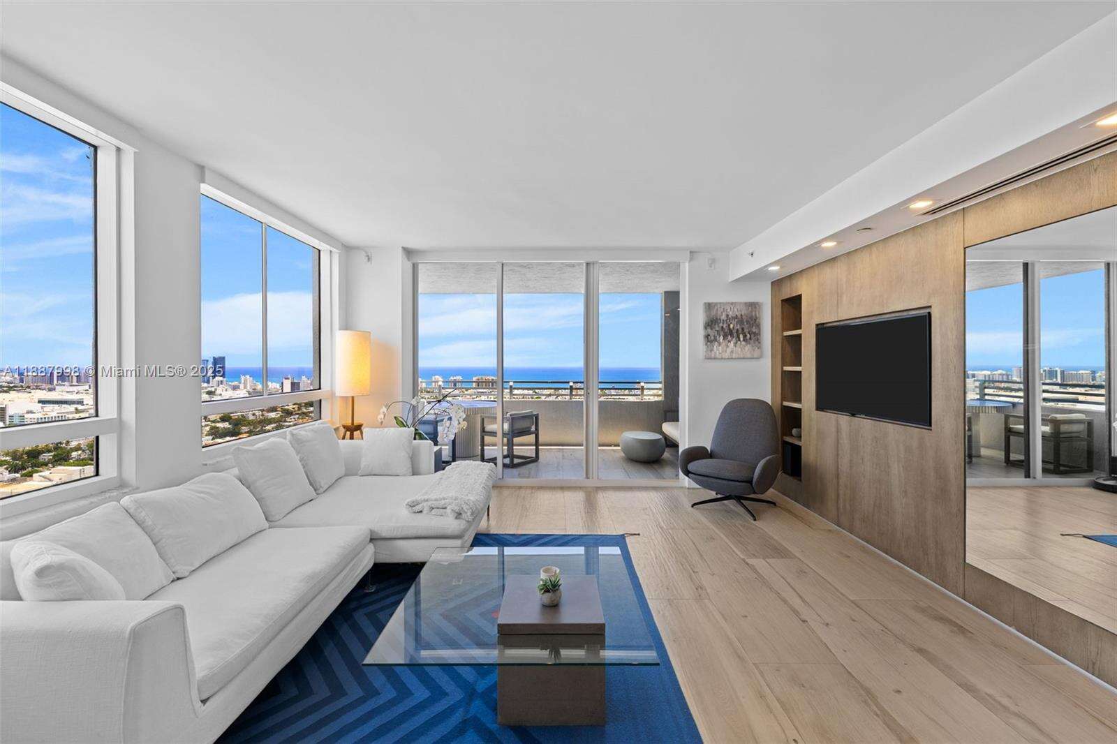 THE WAVERLY AT SOUTH BEACH - 1330 W Ave, Miami Beach, FL 33139 | Picture 1