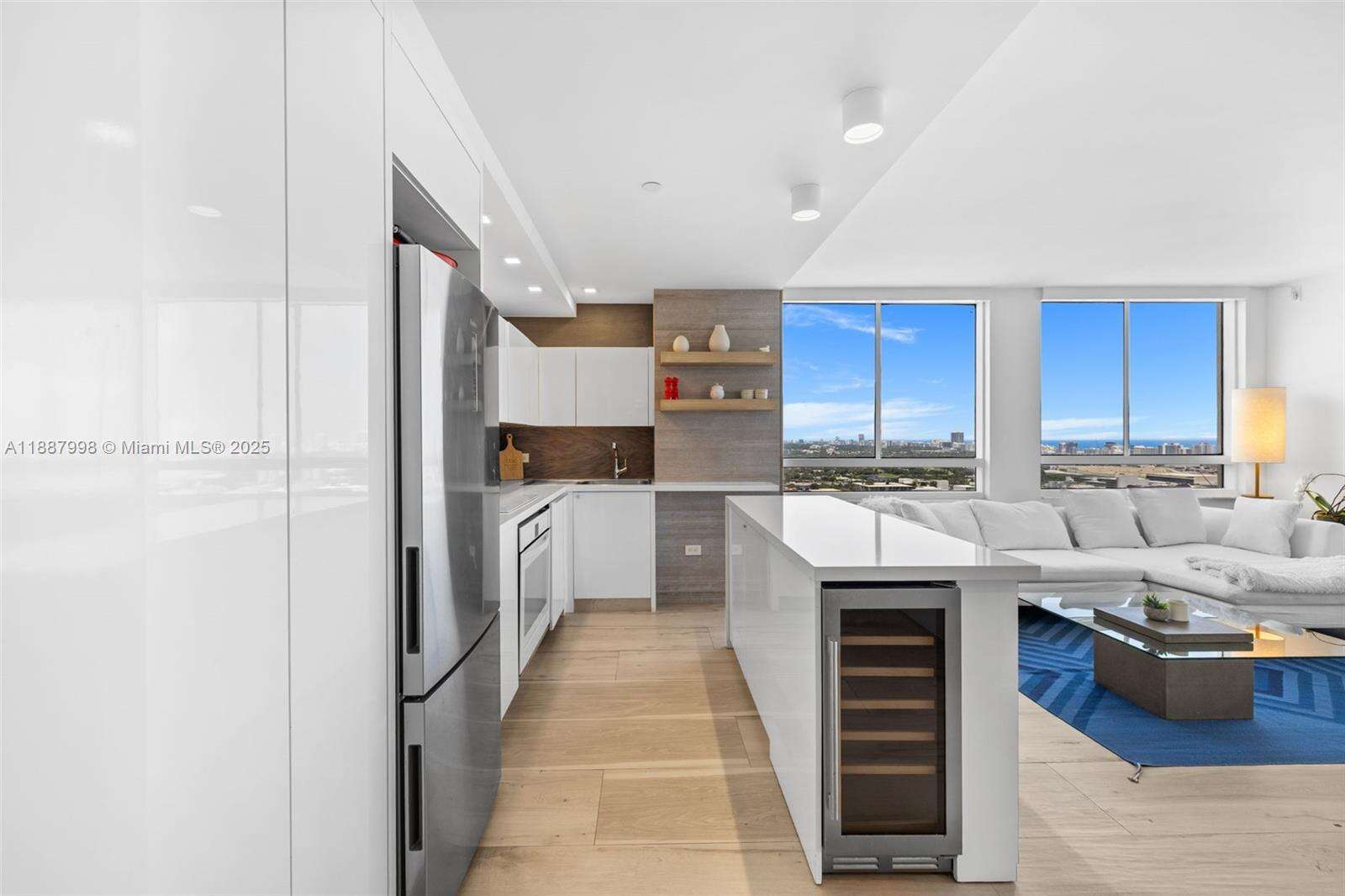 THE WAVERLY AT SOUTH BEACH - 1330 W Ave, Miami Beach, FL 33139 | Picture 11