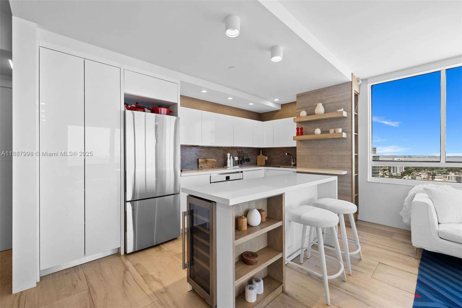 THE WAVERLY AT SOUTH BEACH - 1330 W Ave, Miami Beach, FL 33139 | Picture 13