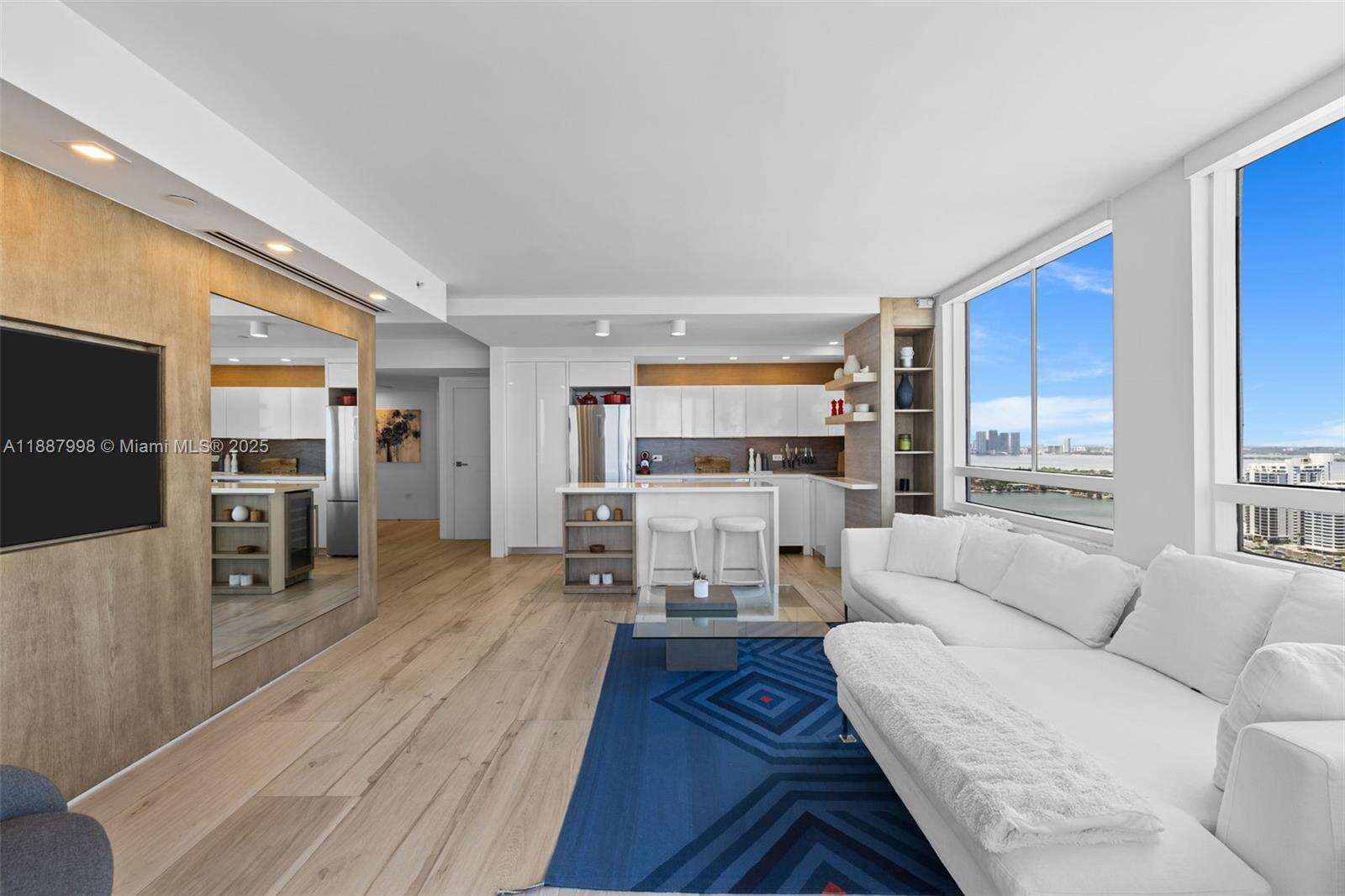 THE WAVERLY AT SOUTH BEACH - 1330 W Ave, Miami Beach, FL 33139 | Picture 6