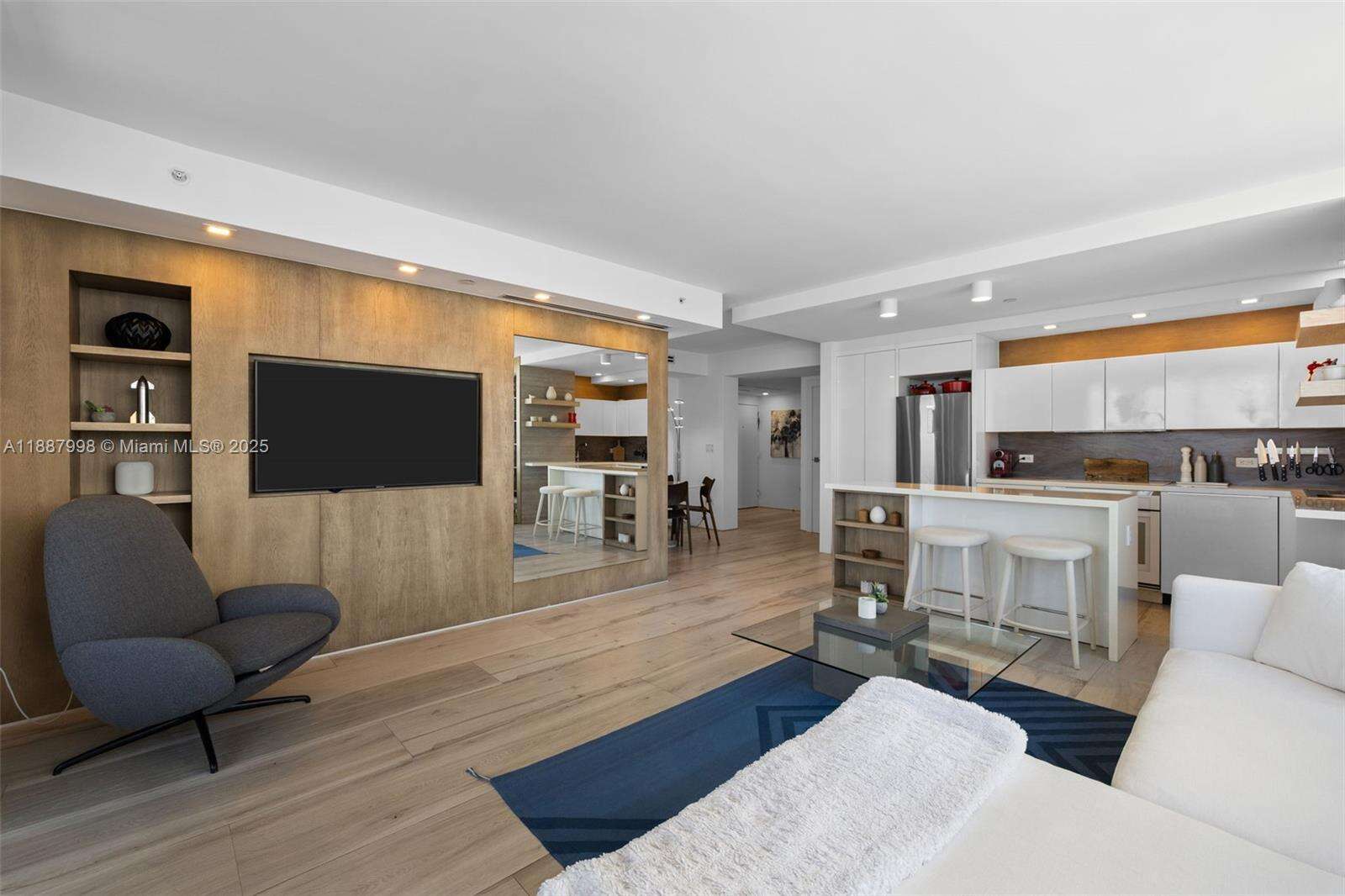 THE WAVERLY AT SOUTH BEACH - 1330 W Ave, Miami Beach, FL 33139 | Picture 7