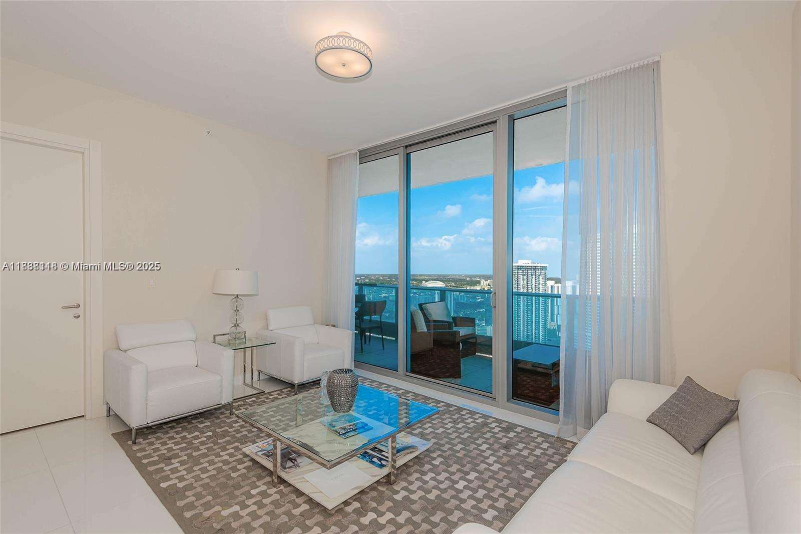 Epic Residences at 200 Biscayne Blvd Way, Miami, FL 33131 - For Sale photo 1