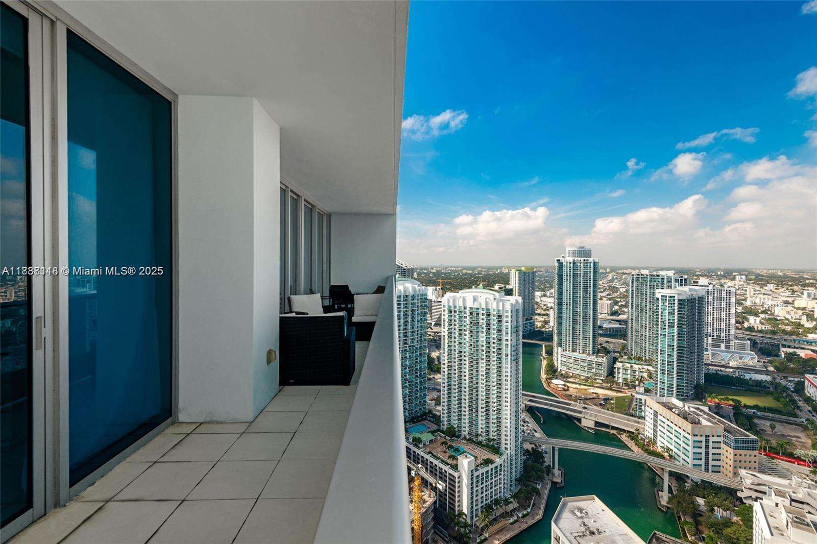 Epic Residences at 200 Biscayne Blvd Way, Miami, FL 33131 - For Sale photo 18