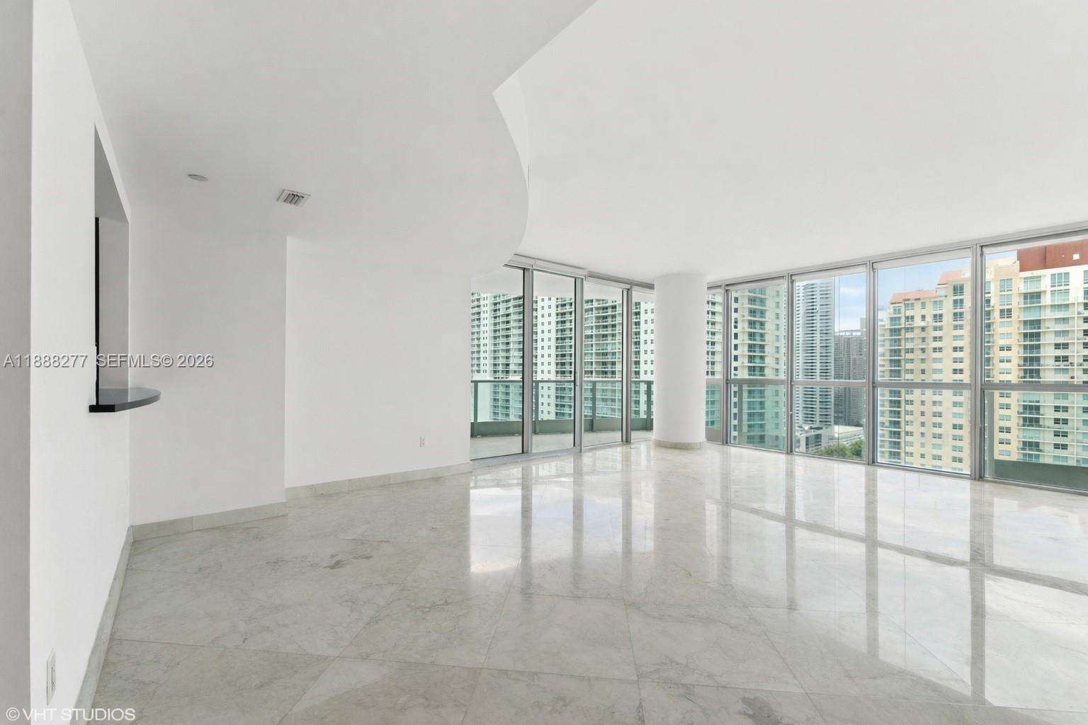 JADE RESIDENCES AT BRICKELL BAY - 1331 Brickell Bay Dr, Miami, FL 33131 | Picture 20