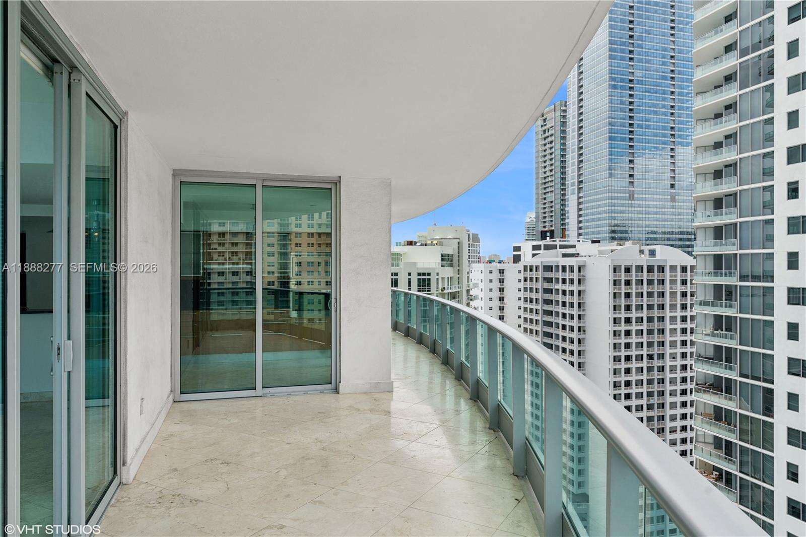 JADE RESIDENCES AT BRICKELL BAY - 1331 Brickell Bay Dr, Miami, FL 33131 | Picture 3