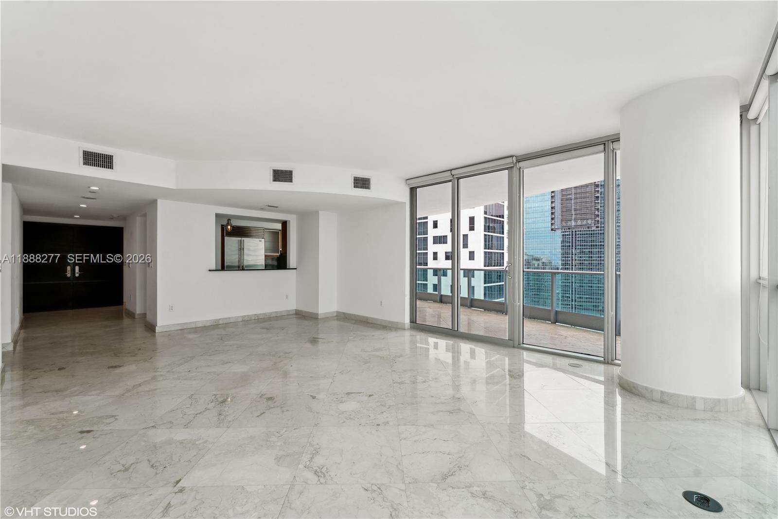 JADE RESIDENCES AT BRICKELL BAY - 1331 Brickell Bay Dr, Miami, FL 33131 | Picture 21