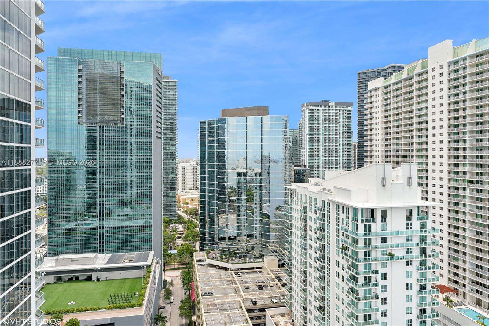 JADE RESIDENCES AT BRICKELL BAY - 1331 Brickell Bay Dr, Miami, FL 33131 | Picture 8
