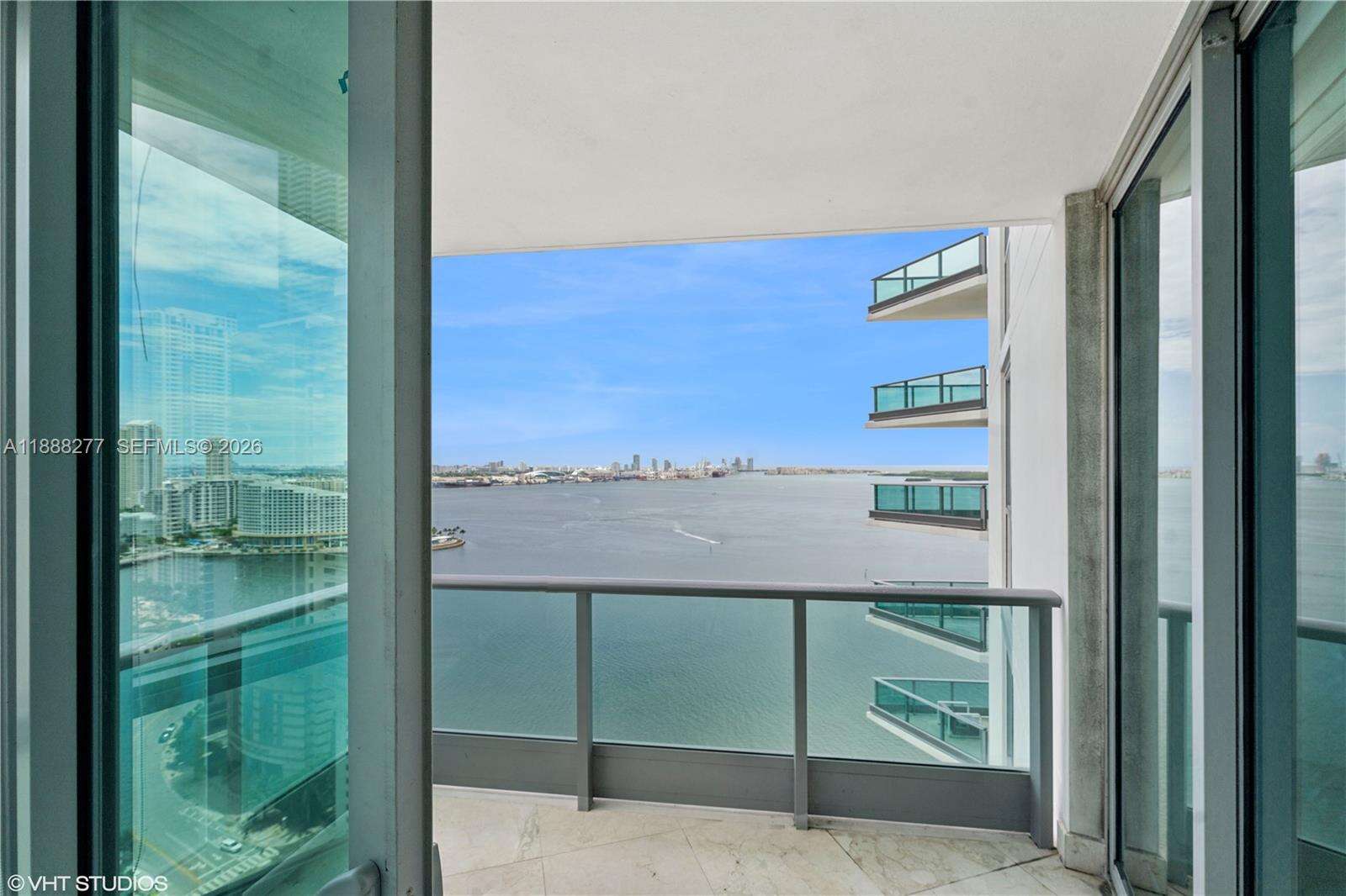JADE RESIDENCES AT BRICKELL BAY - 1331 Brickell Bay Dr, Miami, FL 33131 | Picture 10
