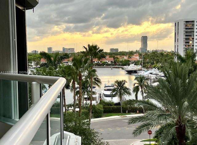 South Tower At The Point at 21055 Yacht Club Dr, Aventura, FL 33180 - For Sale photo 6