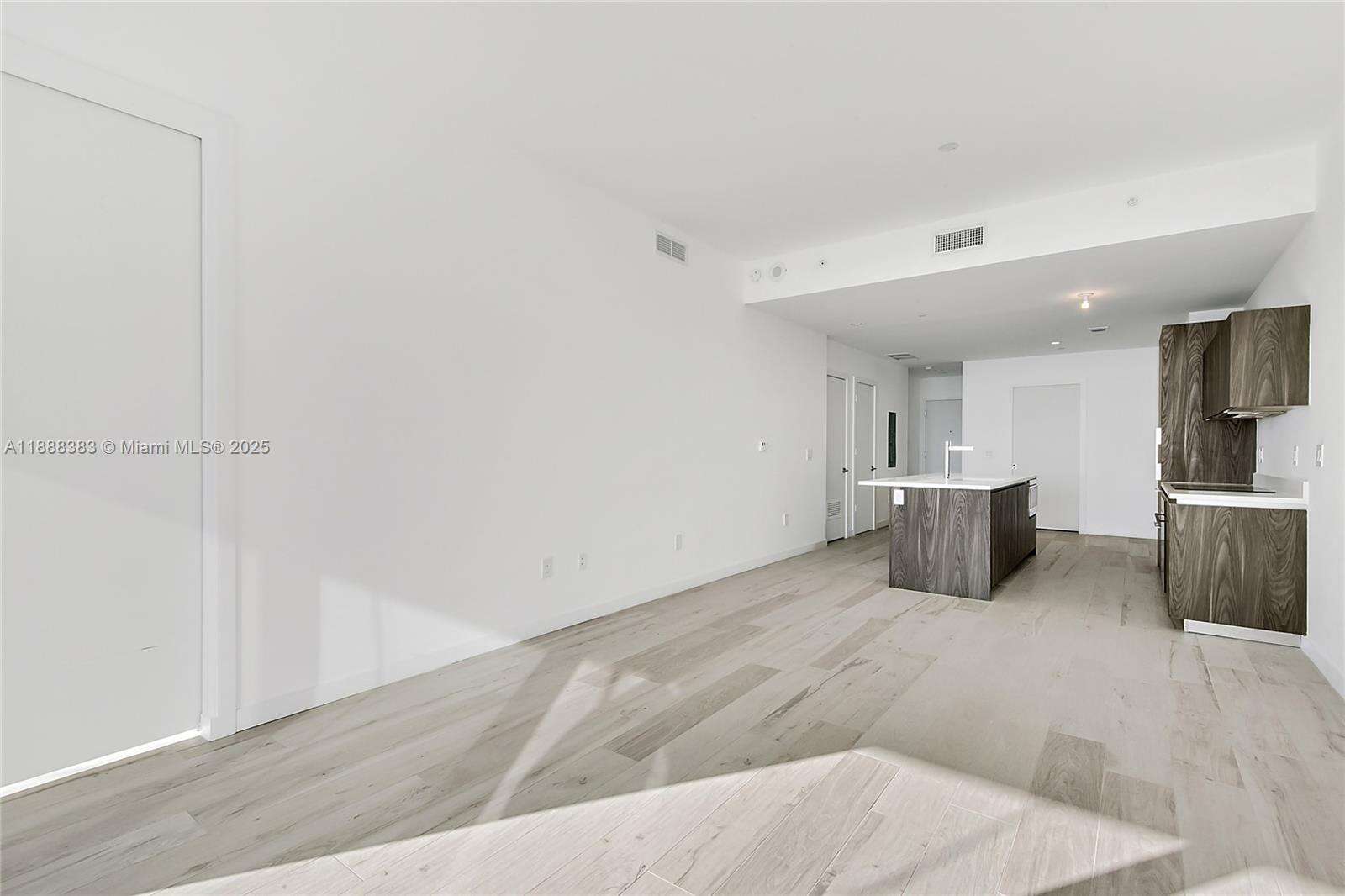 Gran Paraiso at 480 31 St, Miami, FL 33137 - For Sale photo 3