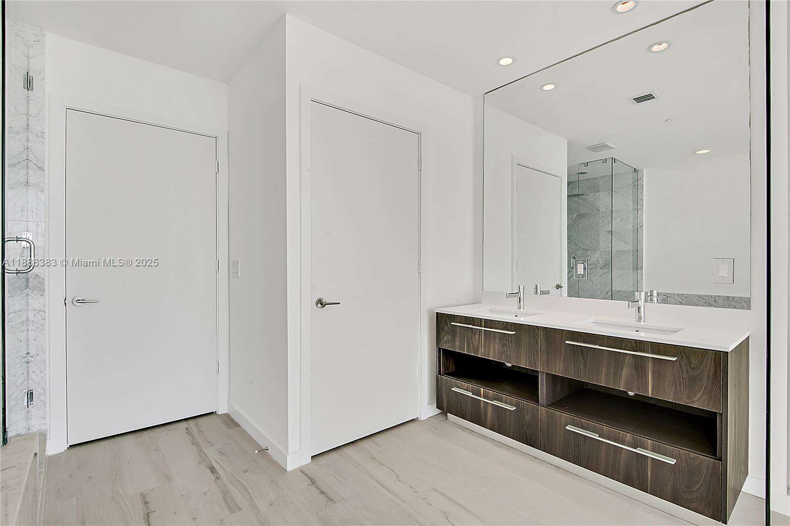 Gran Paraiso at 480 31 St, Miami, FL 33137 - For Sale photo 8