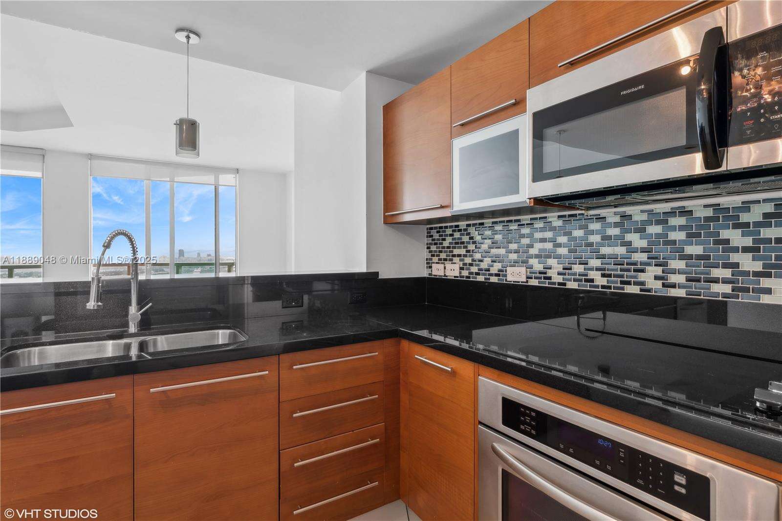 Vizcayne North at 244 Biscayne Blvd, Miami, FL 33132 - For Sale photo 10