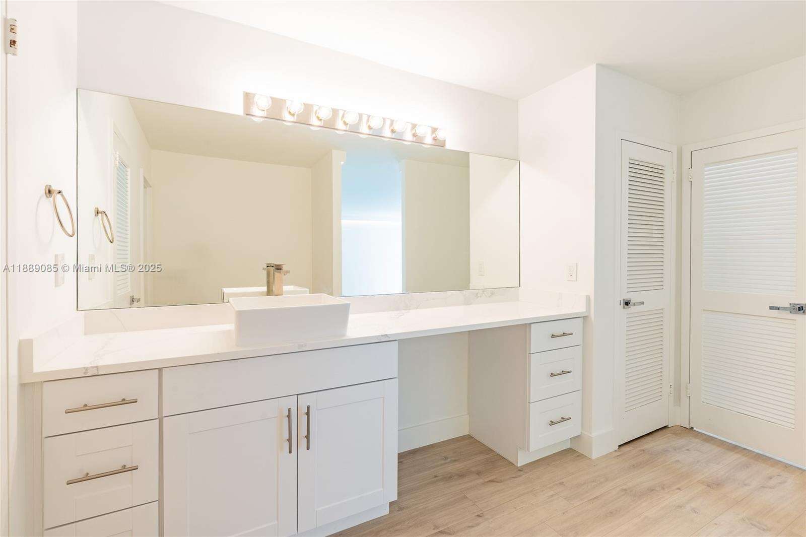 Parker Plaza at 2030 Ocean Dr, Hallandale Beach, FL 33009 - For Sale photo 16