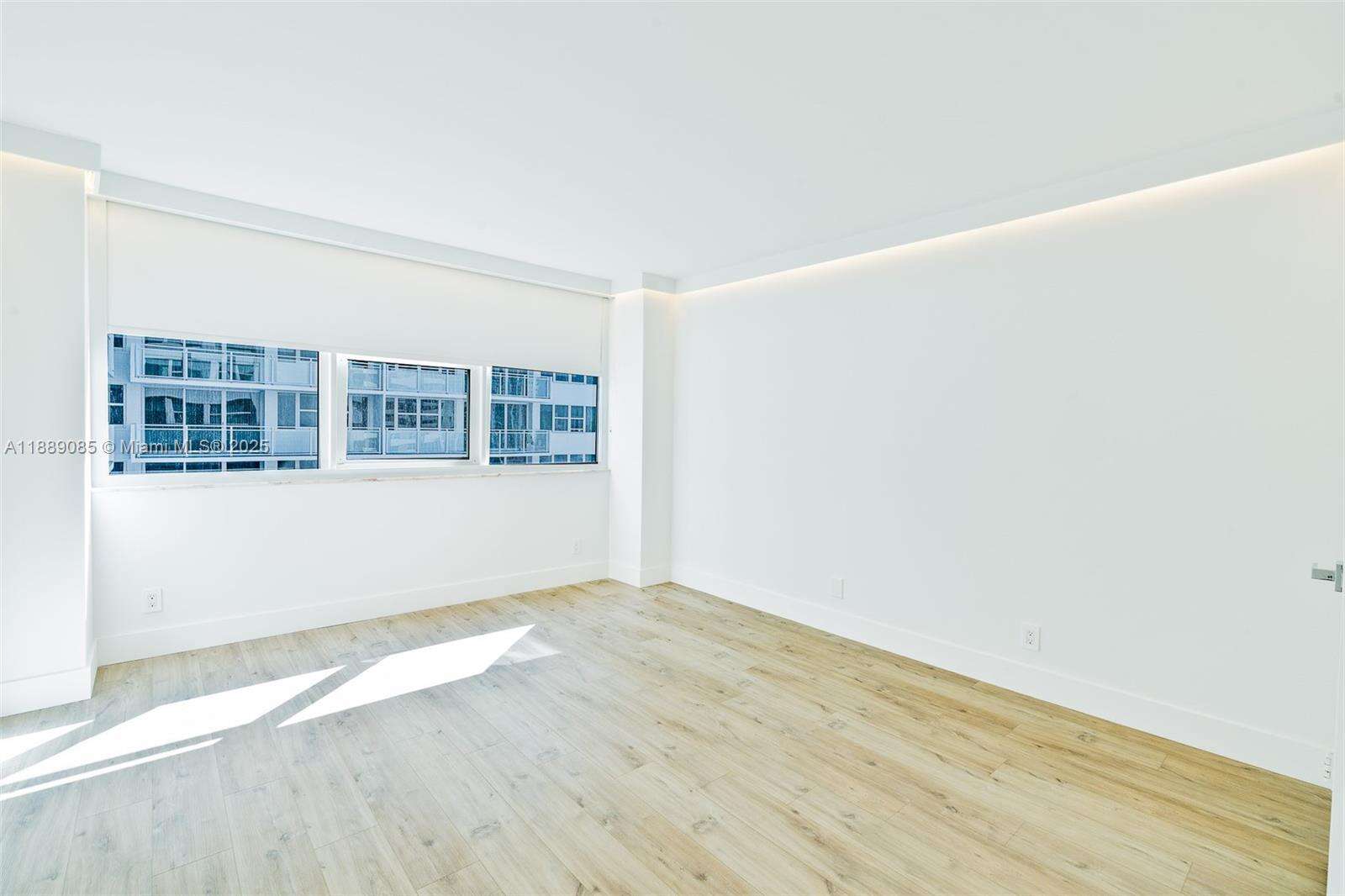 Parker Plaza at 2030 Ocean Dr, Hallandale Beach, FL 33009 - For Sale photo 19