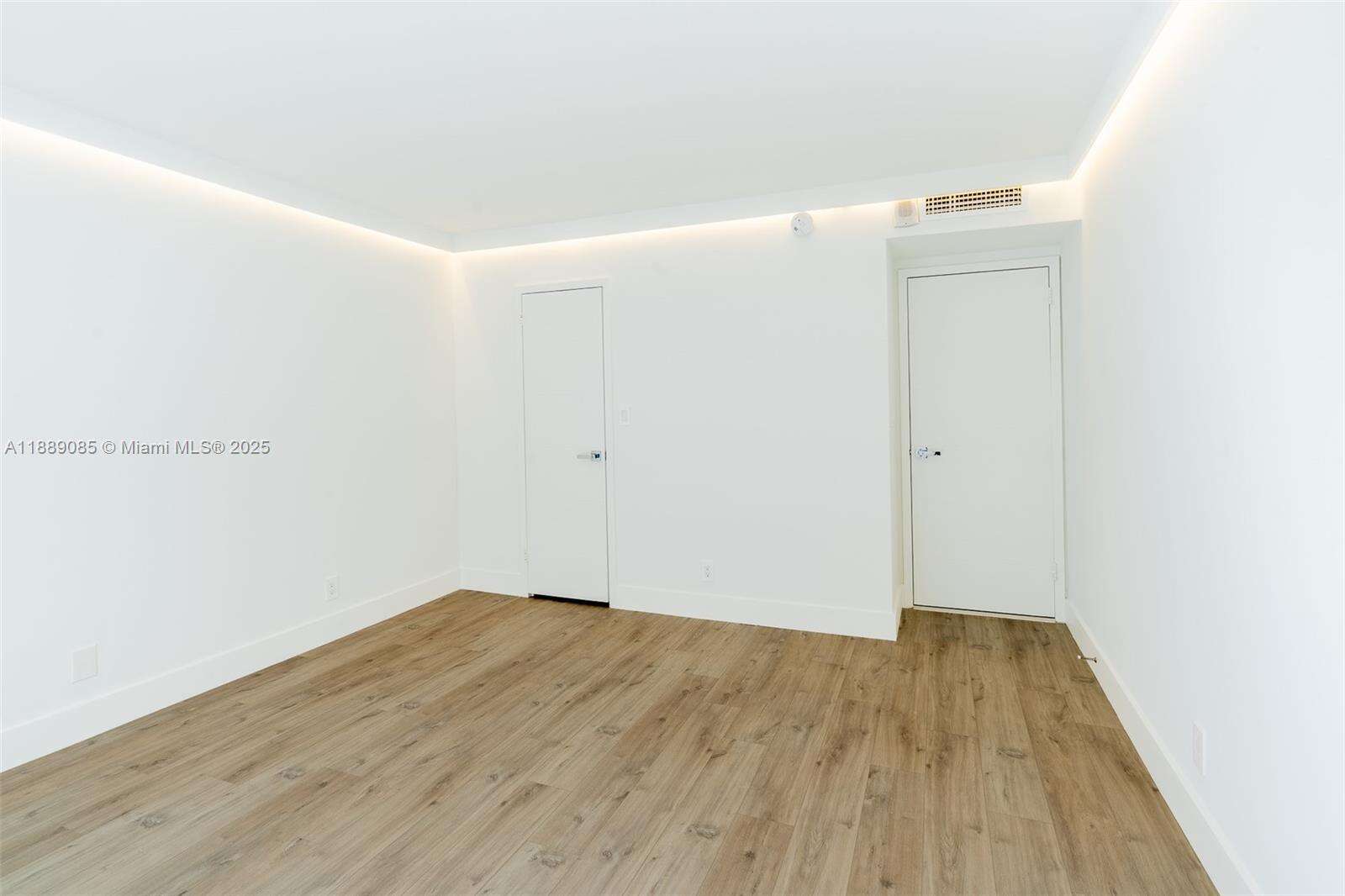 Parker Plaza at 2030 Ocean Dr, Hallandale Beach, FL 33009 - For Sale photo 20