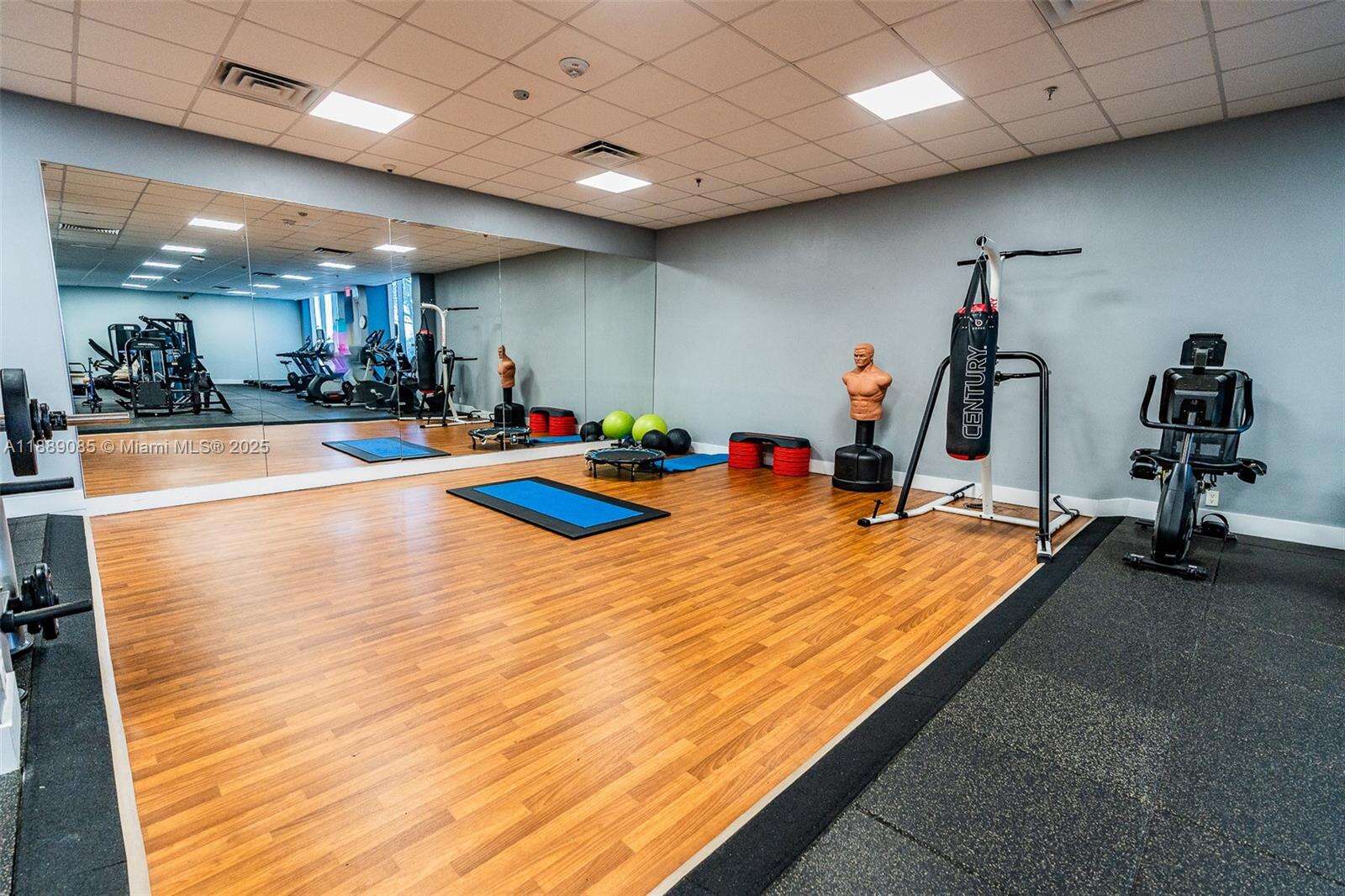 Parker Plaza at 2030 Ocean Dr, Hallandale Beach, FL 33009 - For Sale photo 28