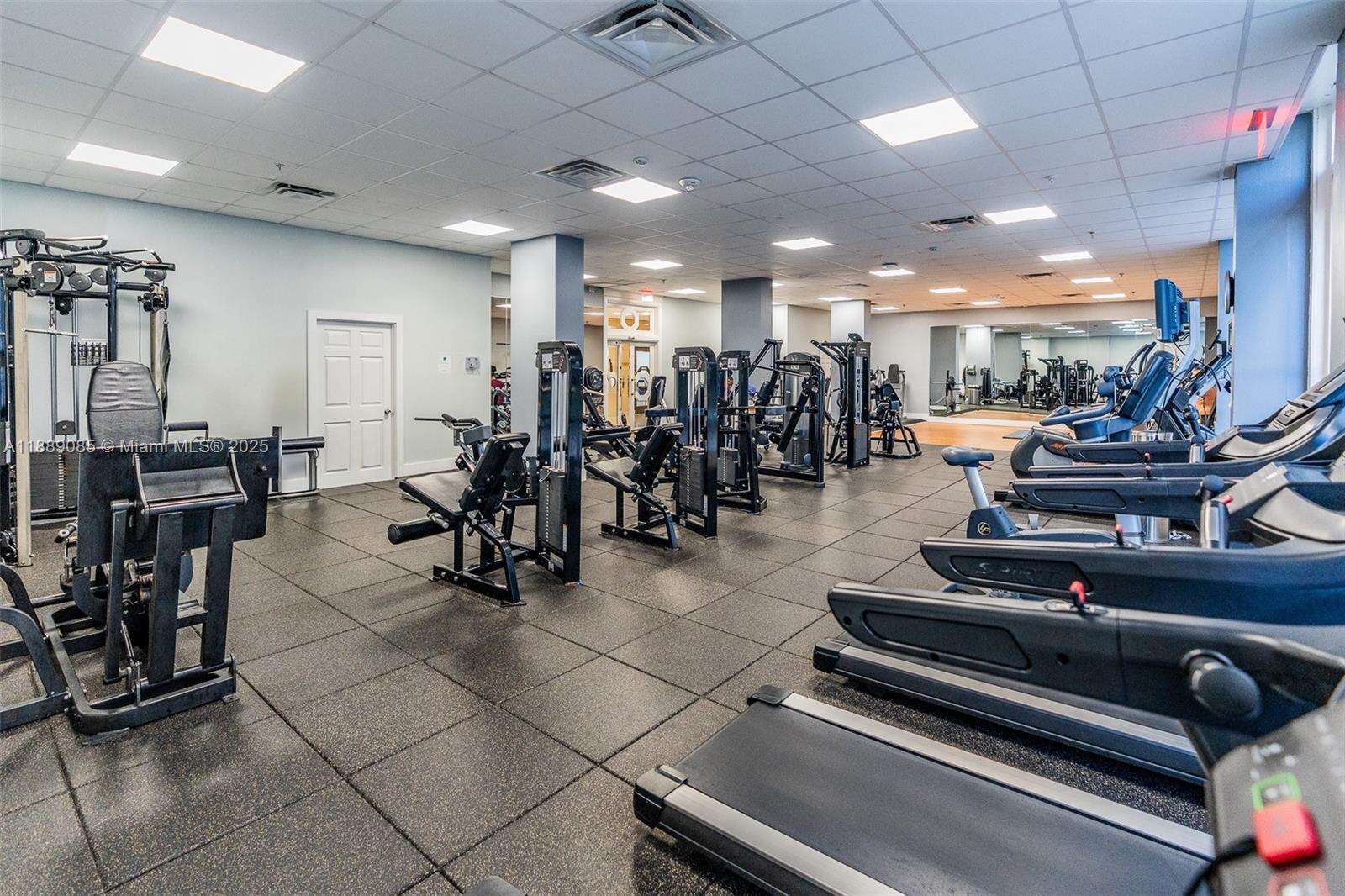 Parker Plaza at 2030 Ocean Dr, Hallandale Beach, FL 33009 - For Sale photo 30