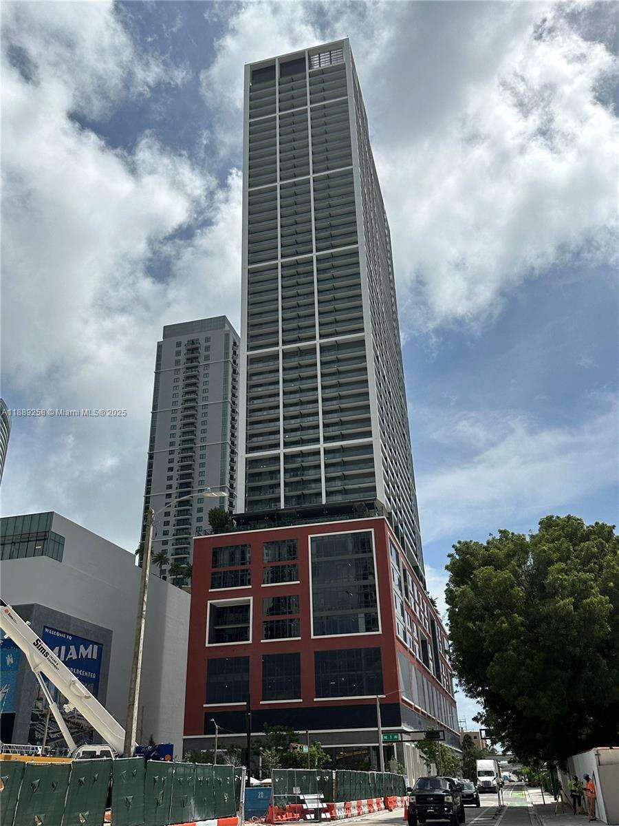 Natiivo | Gale Miami at 159 6 St, Miami, FL 33132 - For Sale photo 17