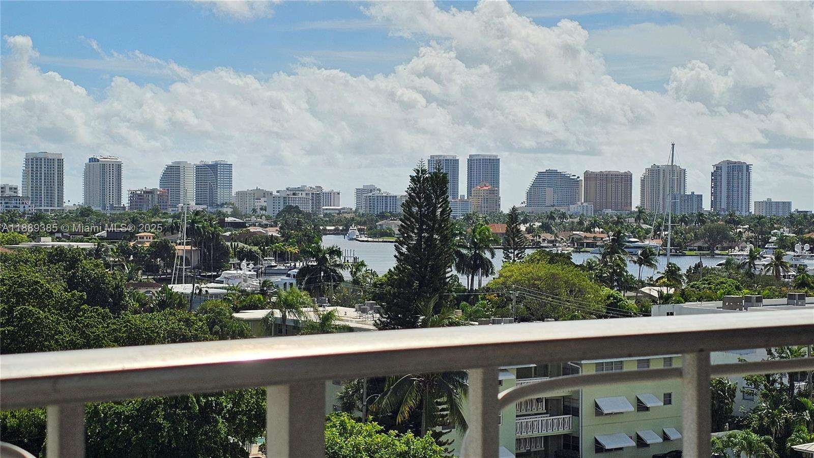 Victoria Park Tower Condo Condos for Sale & Rent | Picture 1