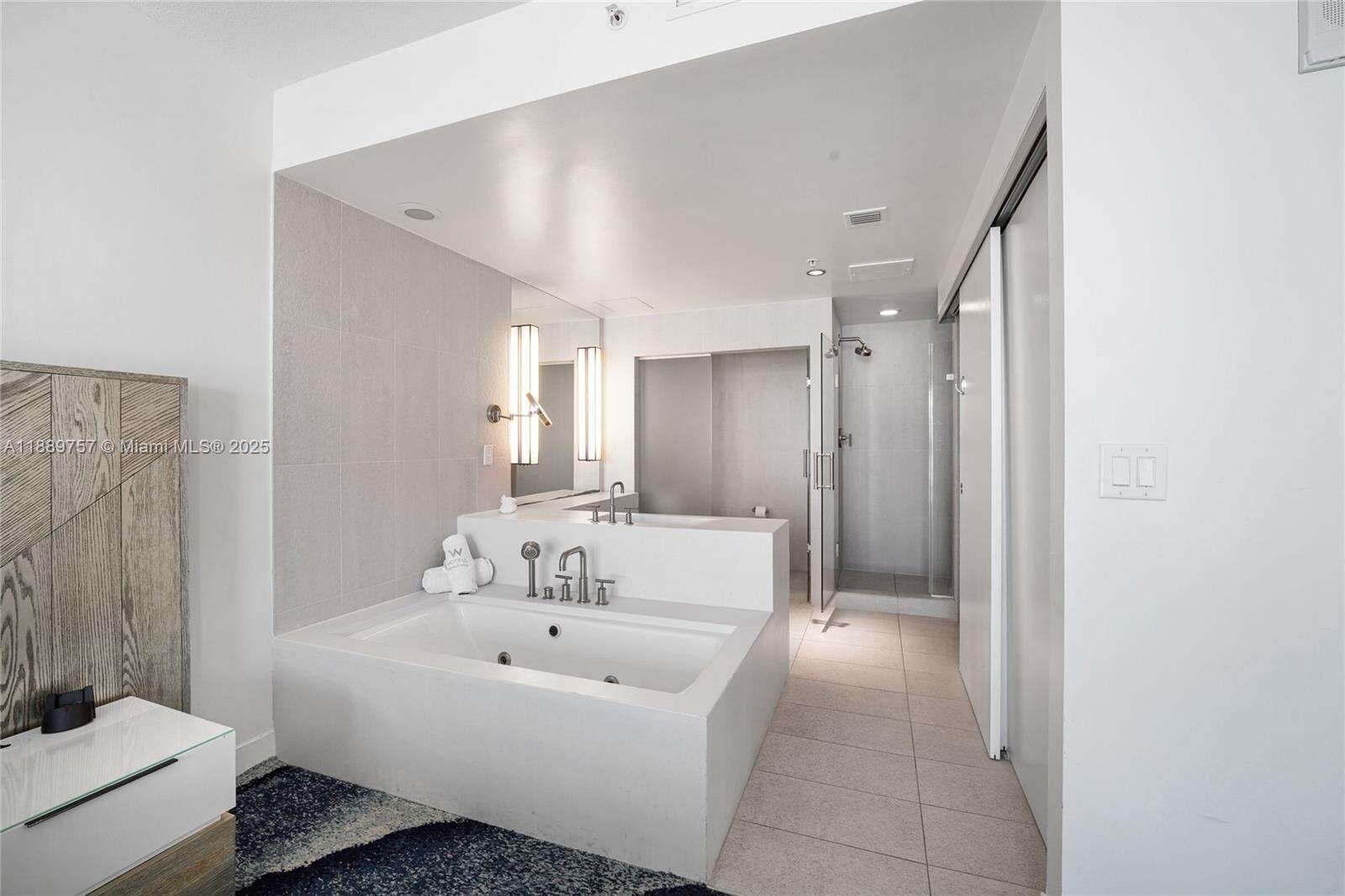 The W Hotel Residences at 3101 Bayshore Dr, Fort Lauderdale, FL 33304 - For Sale photo 25