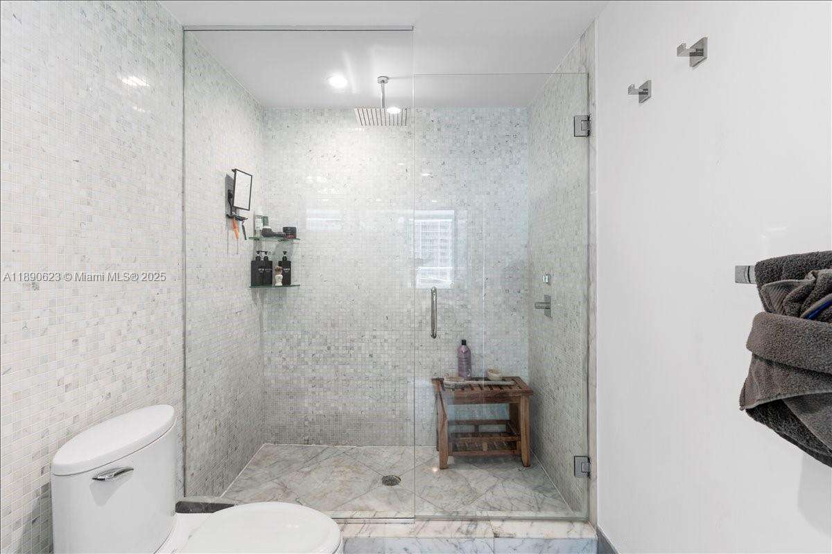 EPIC WEST - 200 Biscayne Blvd Way, Miami, FL 33131 | Picture 18