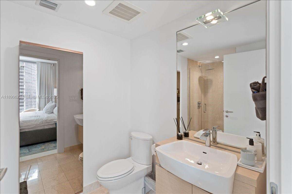 EPIC WEST - 200 Biscayne Blvd Way, Miami, FL 33131 | Picture 21