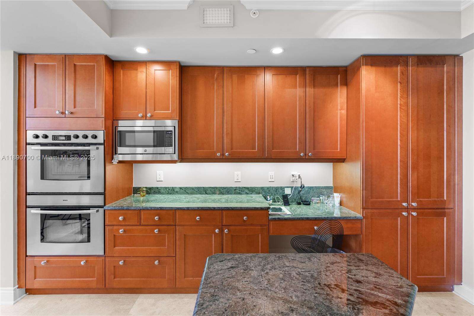 ATLANTIC I AT THE POINT - 21200 Point Pl, Aventura, FL 33180 | Picture 15