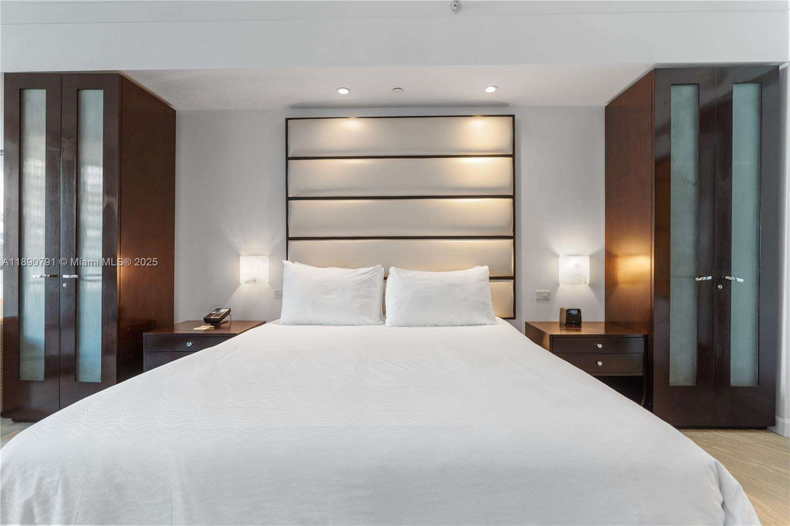 Fontainebleau 3 at 4391 Collins Ave, Miami Beach, FL 33140 - For Sale photo 12